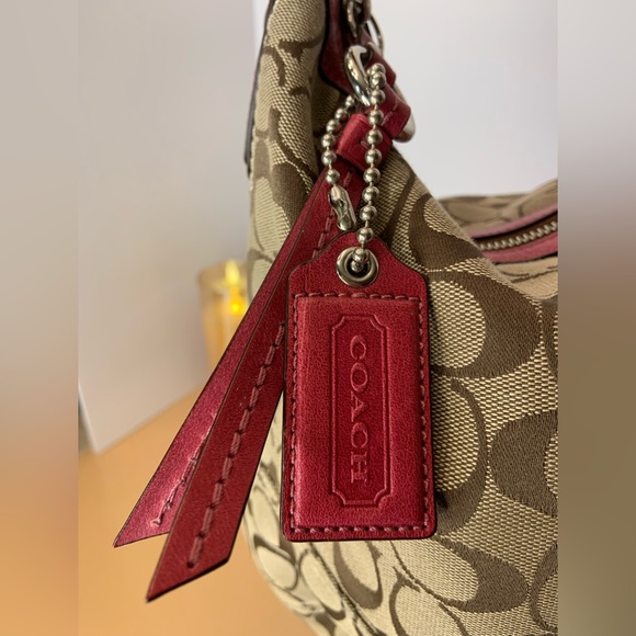 Coach Hobo Khaki Signature Jacquard Print EUC - Picture 11 of 11